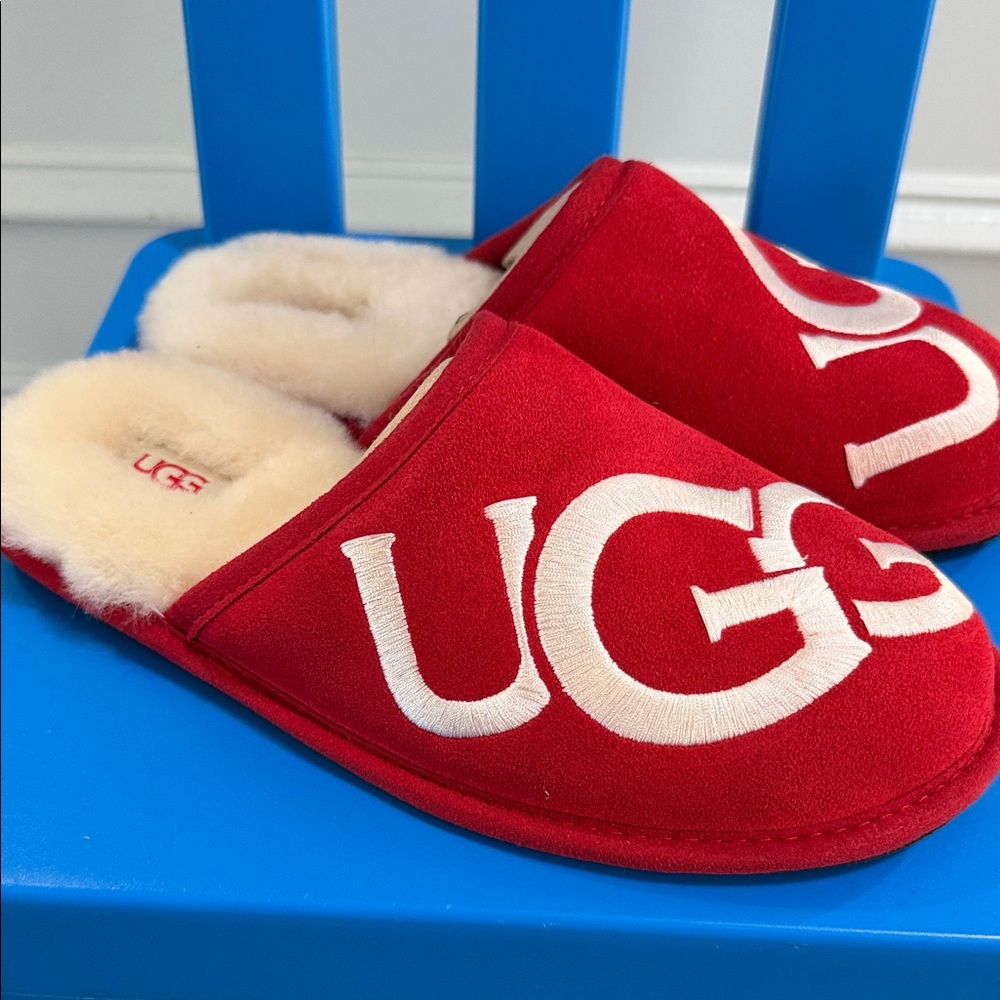 UGG Red Slippers with Cream Lining Brand New with Box Size 7 men